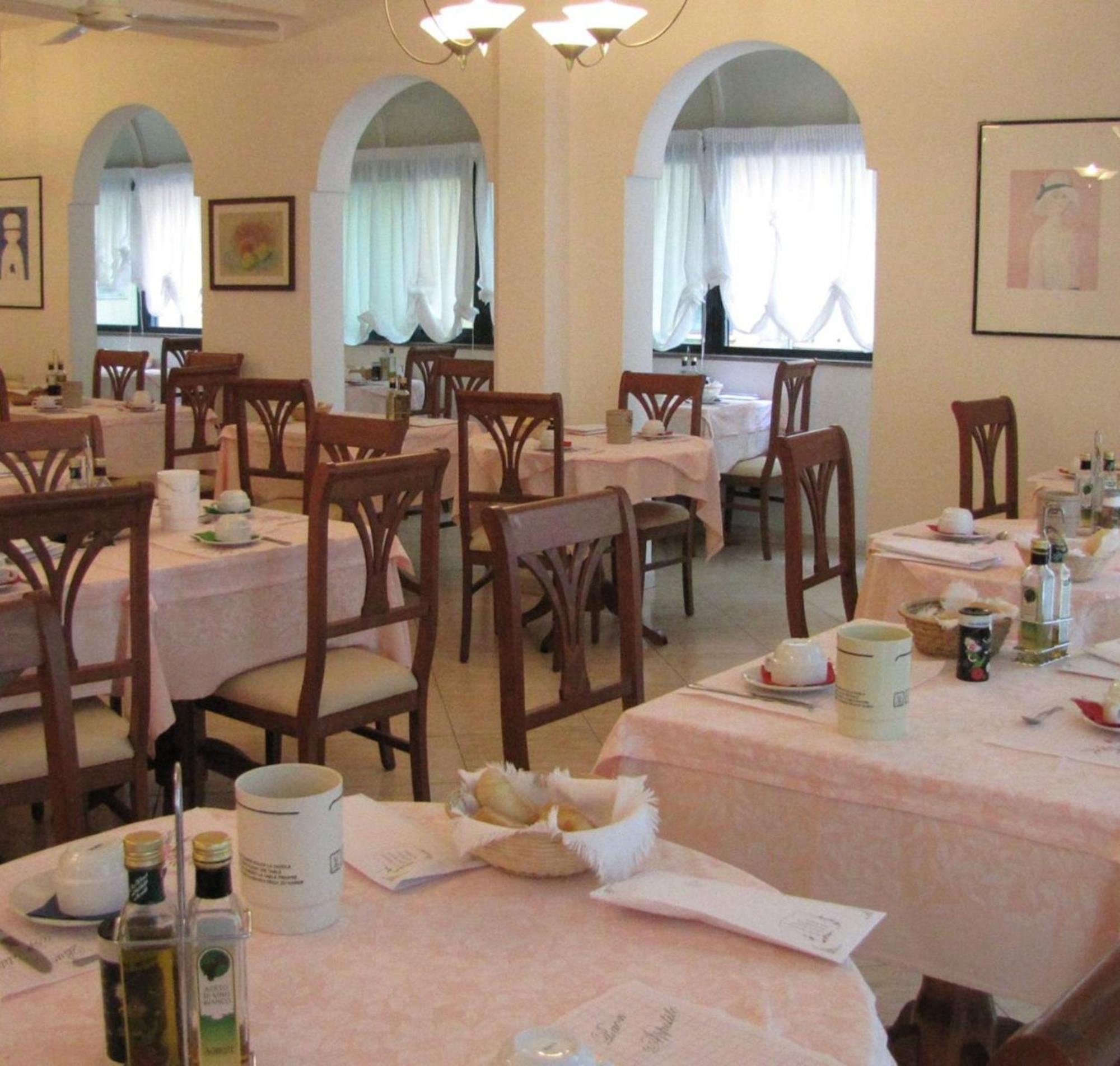 Hotel Caruso 里米尼 外观 照片