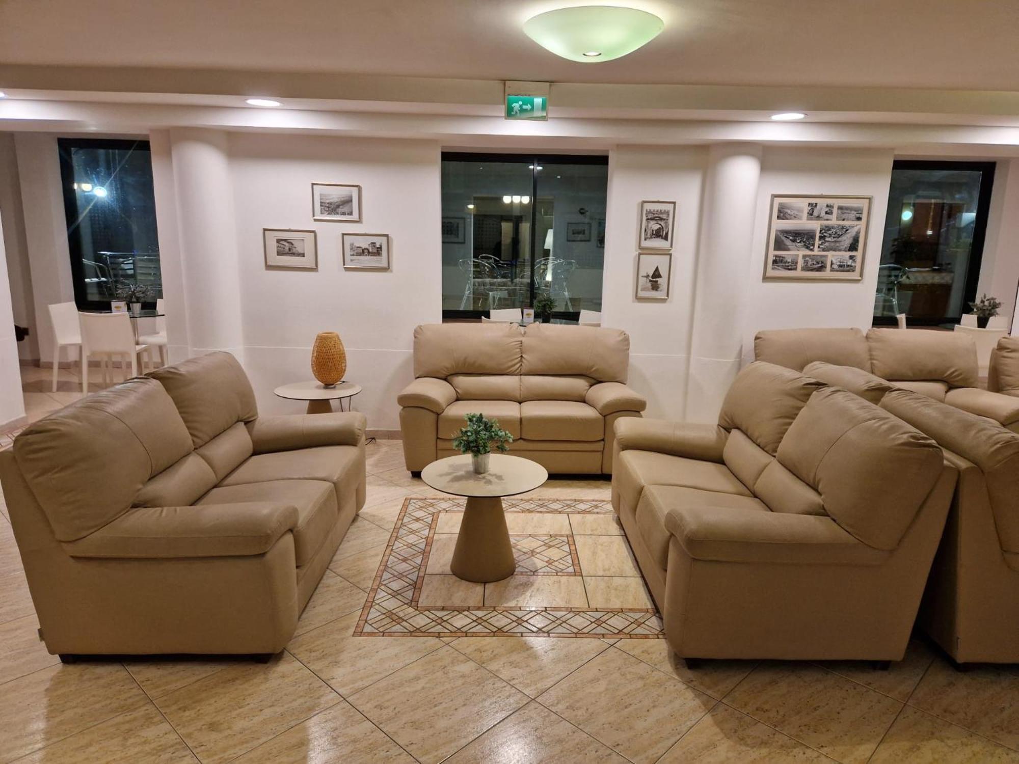 Hotel Caruso 里米尼 外观 照片