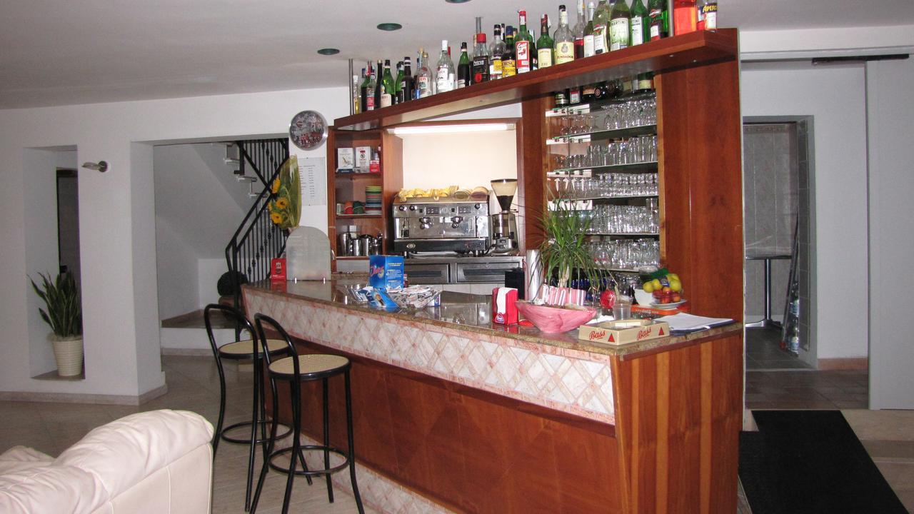 Hotel Caruso 里米尼 外观 照片